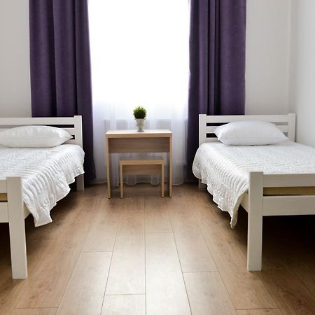 Grad Hotel Ashmyany Buitenkant foto