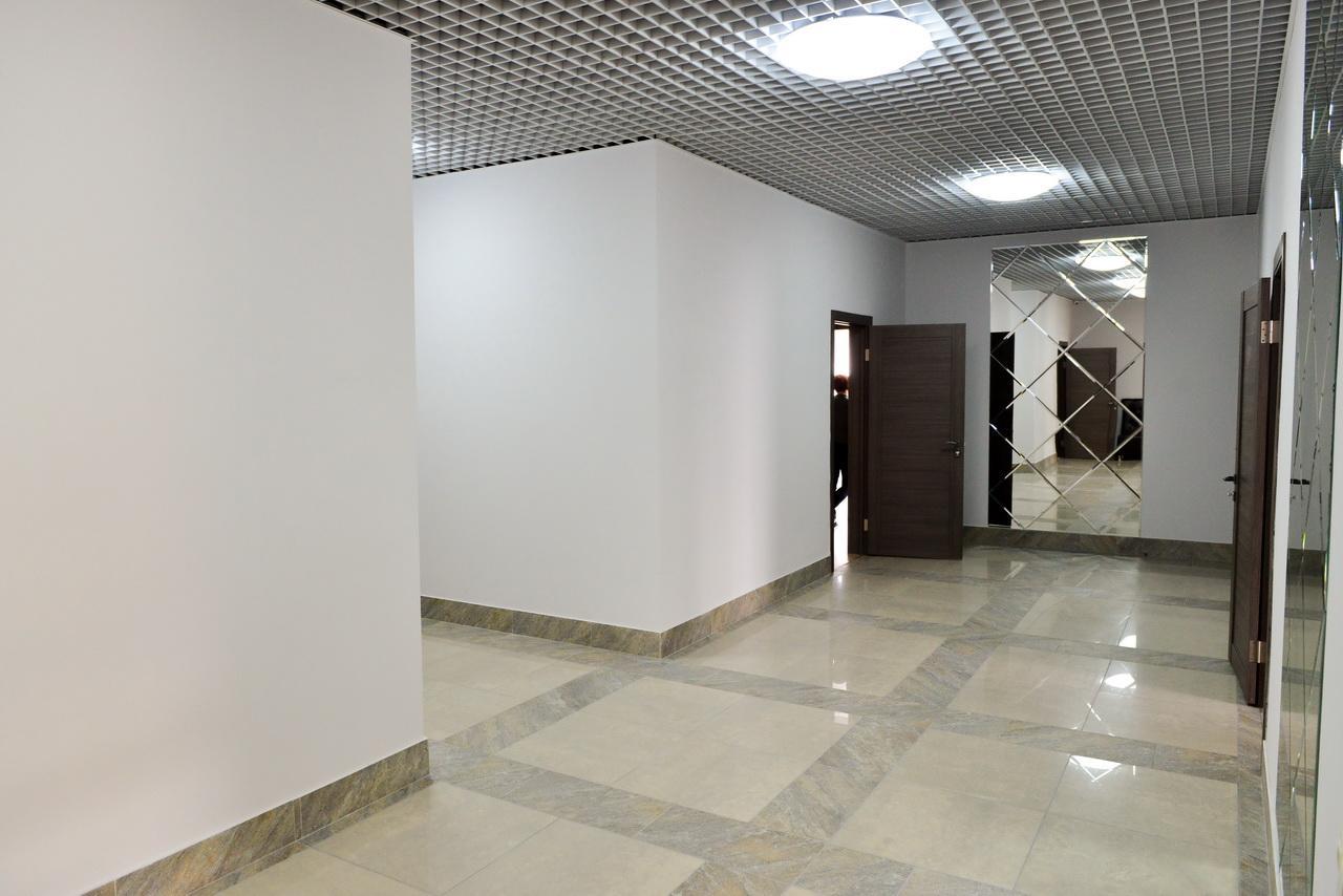 Grad Hotel Ashmyany Buitenkant foto