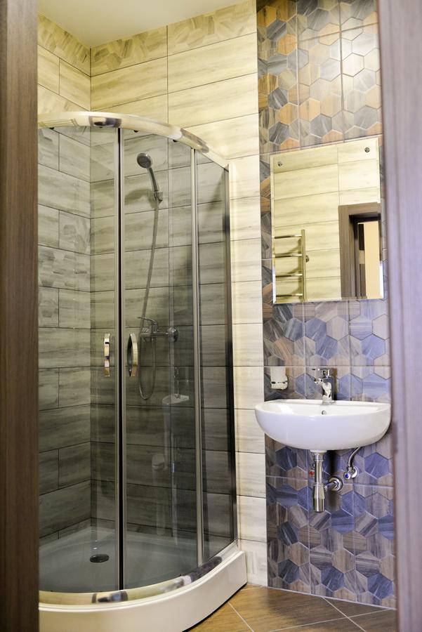 Grad Hotel Ashmyany Buitenkant foto