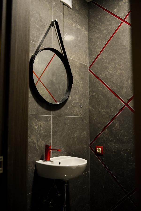 Grad Hotel Ashmyany Buitenkant foto
